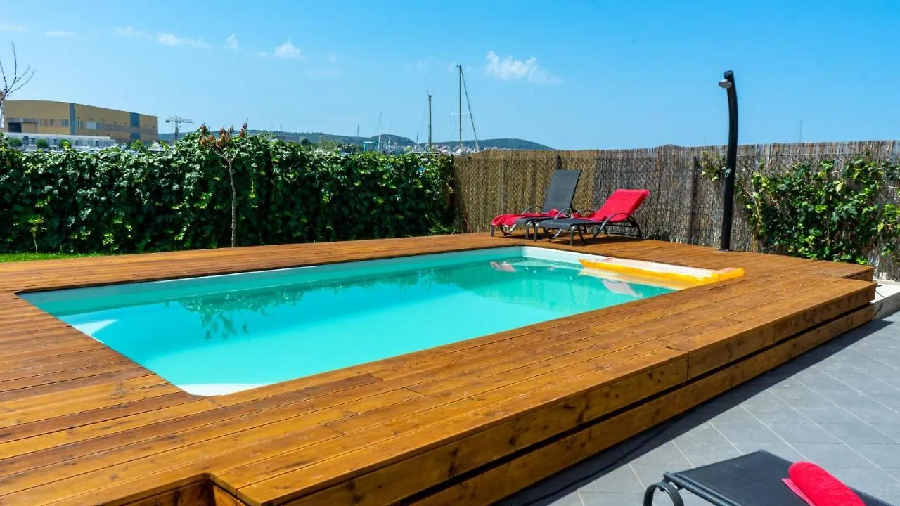 Apartman A2 S Vlastitim Bazenom Appartement Trogir 0*,