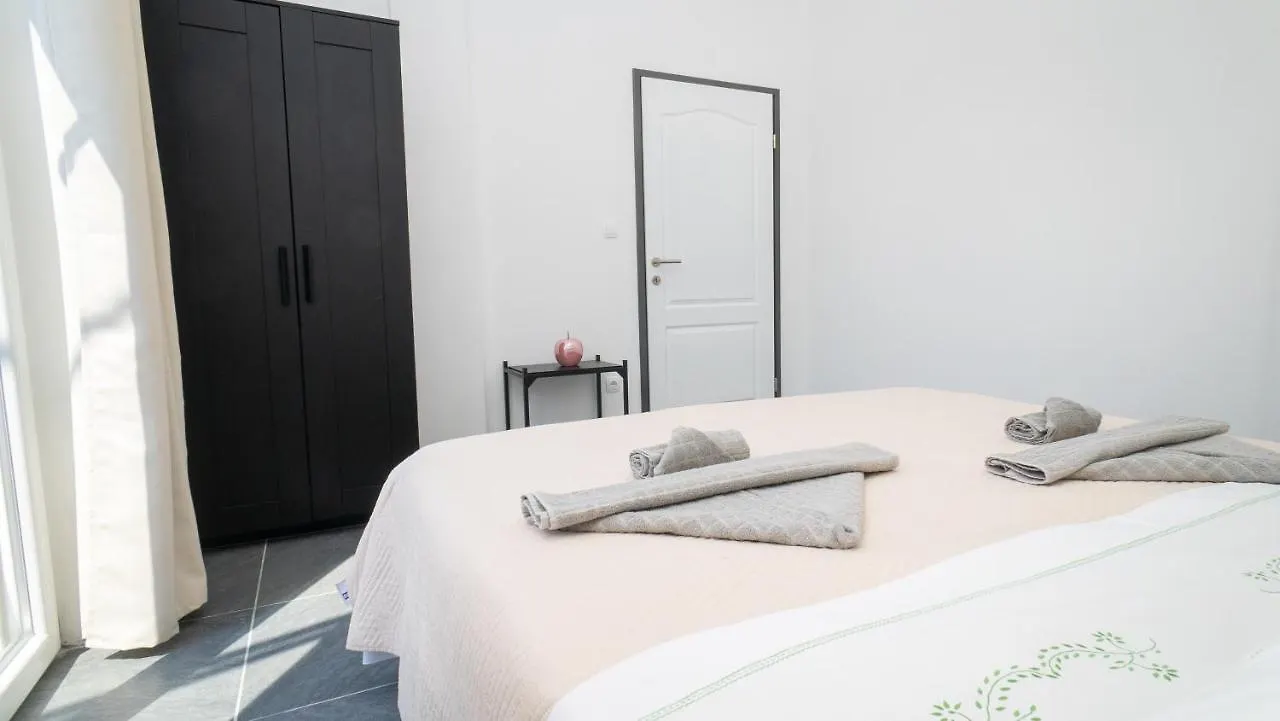 Apartman A2 S Vlastitim Bazenom Apartment Trogir